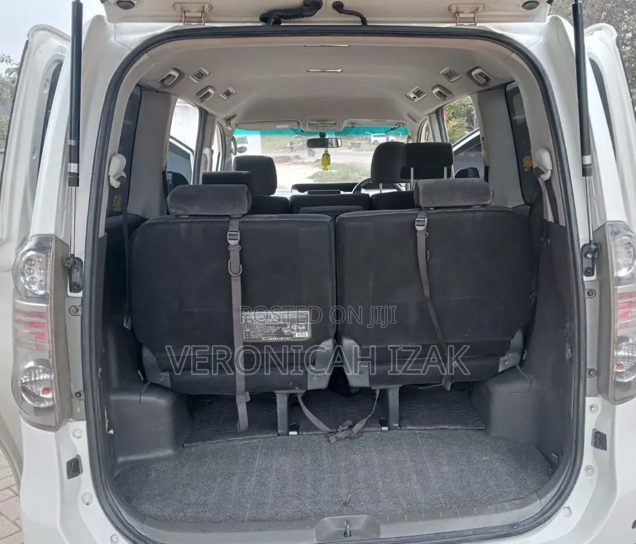 Toyota Voxy 2008 White