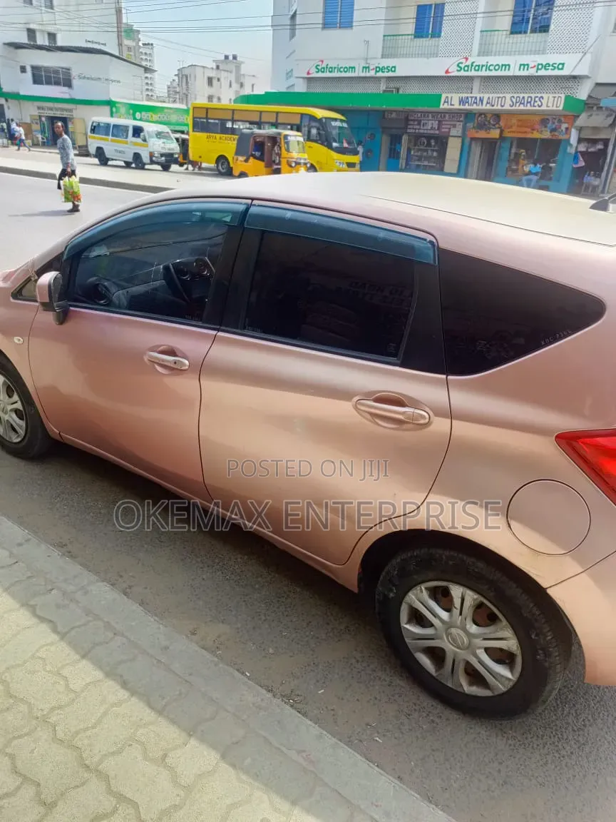Nissan Note 2014 Pink