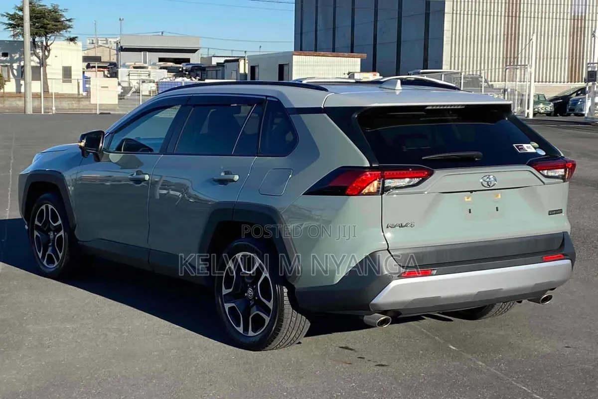 Toyota RAV4 2019 Green