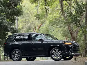 Lexus LX 600 2023 Black