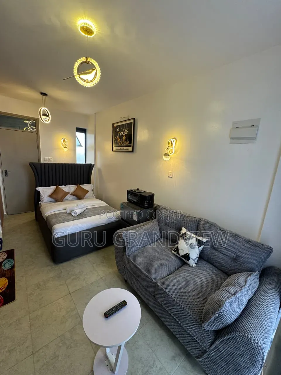 Roysambu Studio Airbnb Behind TRM