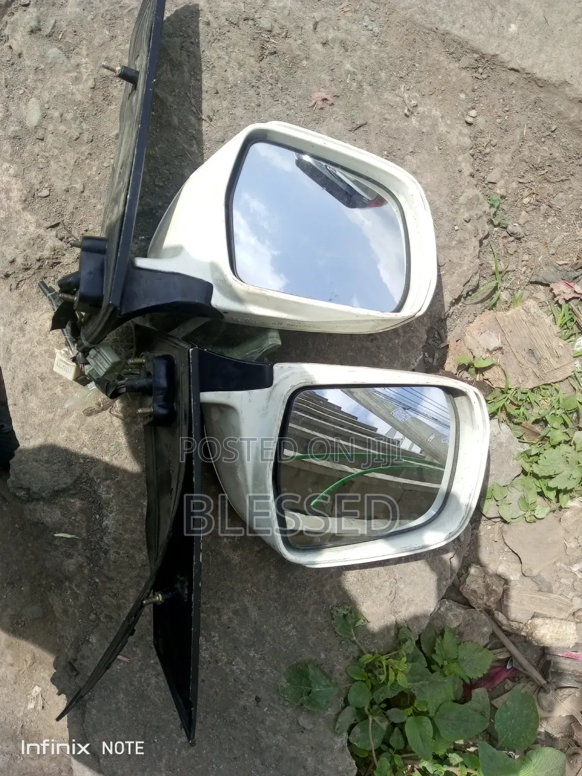 Voxy Side Mirror