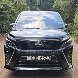Toyota Voxy 2017 Black