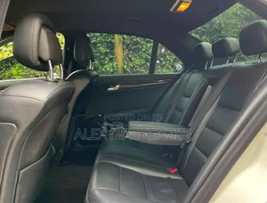Mercedes-Benz C200 2009 White