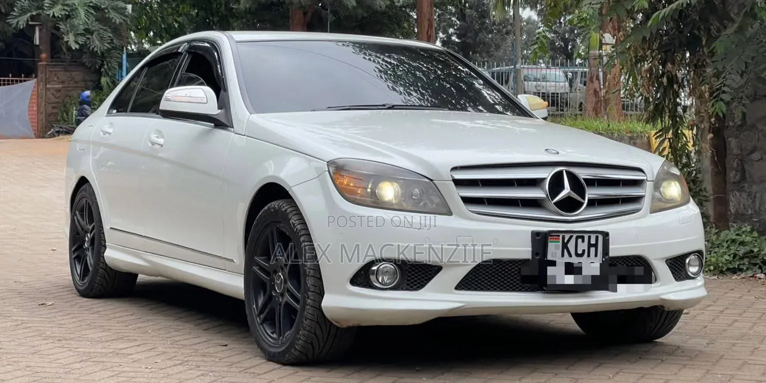 Mercedes-Benz C200 2009 White