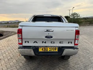 Ford Ranger Wildtrak 2012 Silver