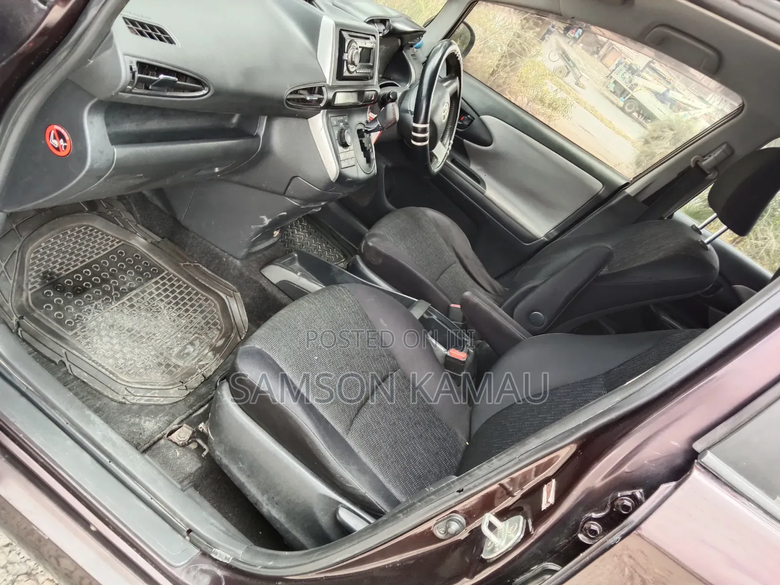 Toyota Wish 2012 Maroon