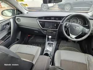 Toyota Auris 2014 White