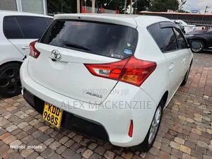 Toyota Auris 2014 White