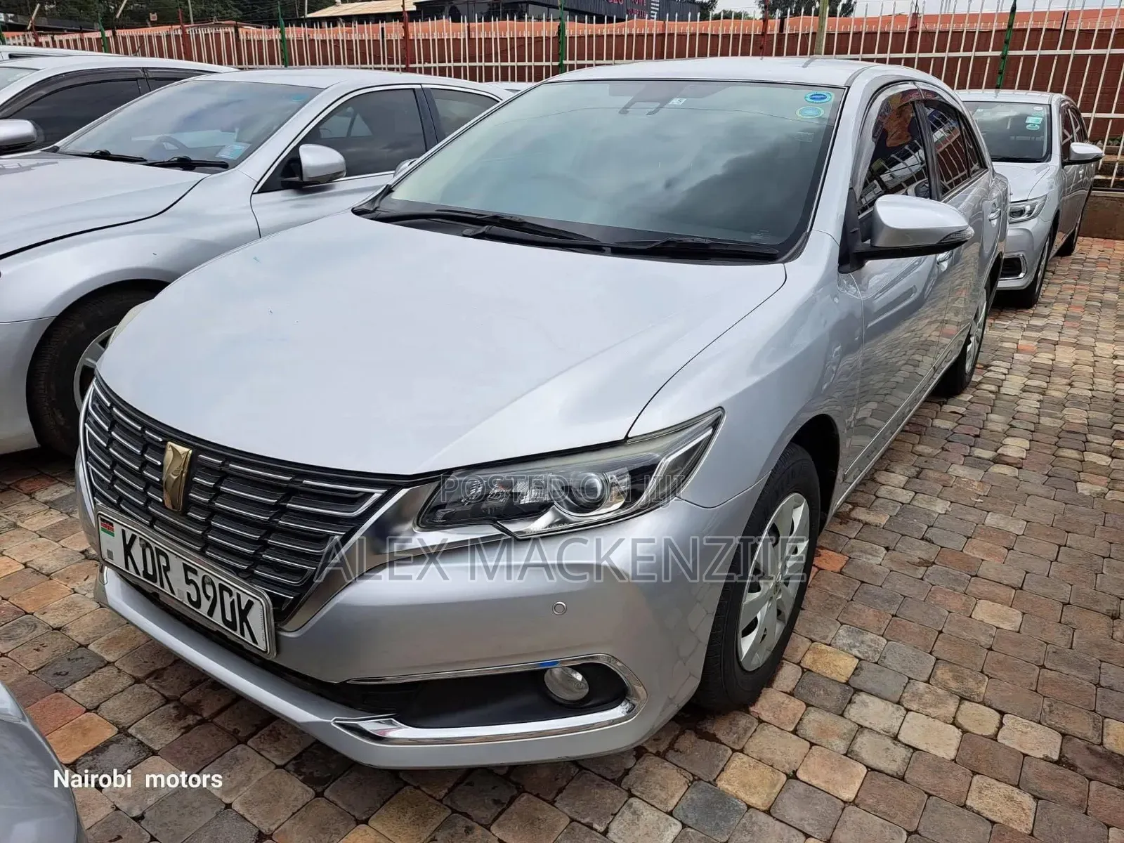 Toyota Premio 2017 Silver