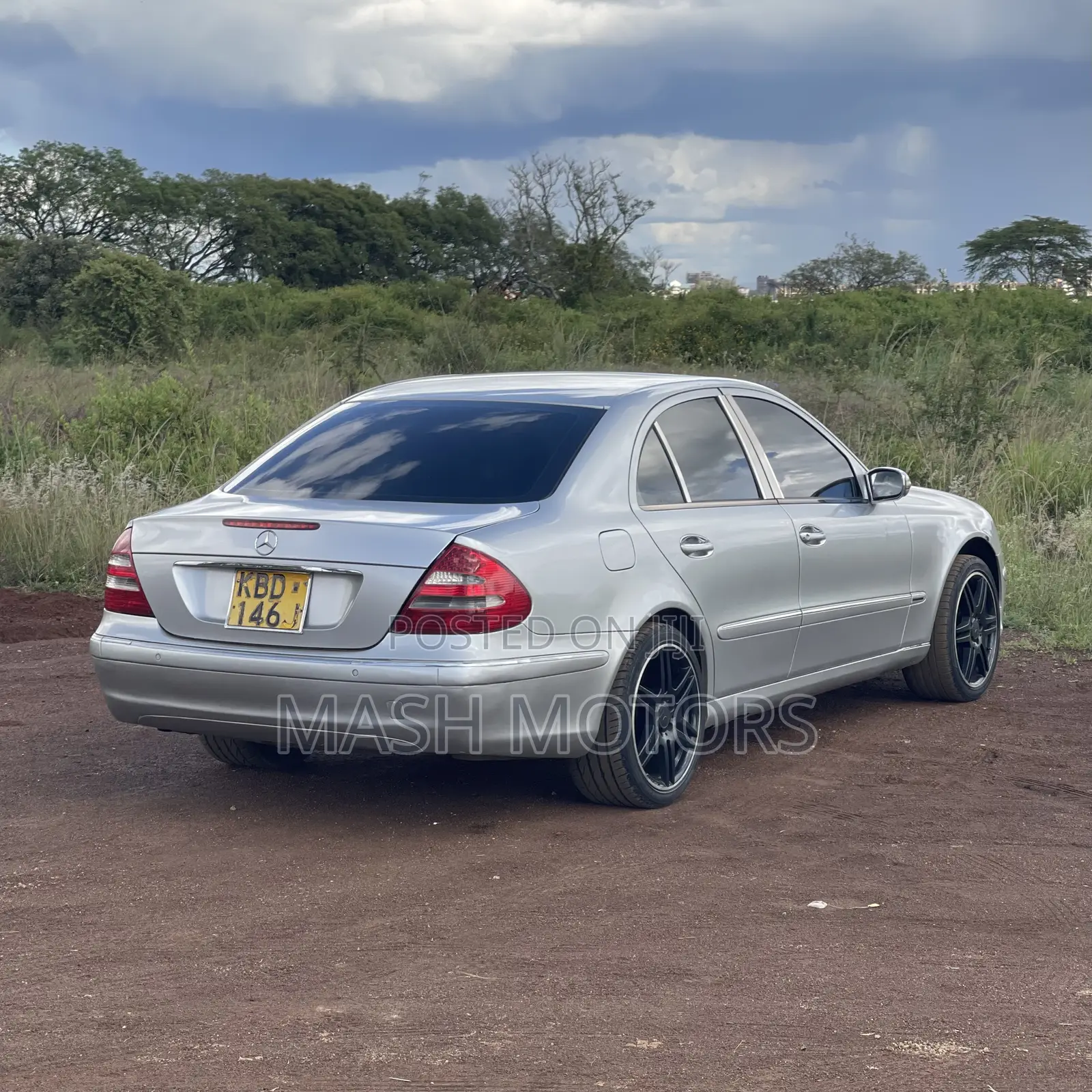 Mercedes-Benz E200 2005 Silver