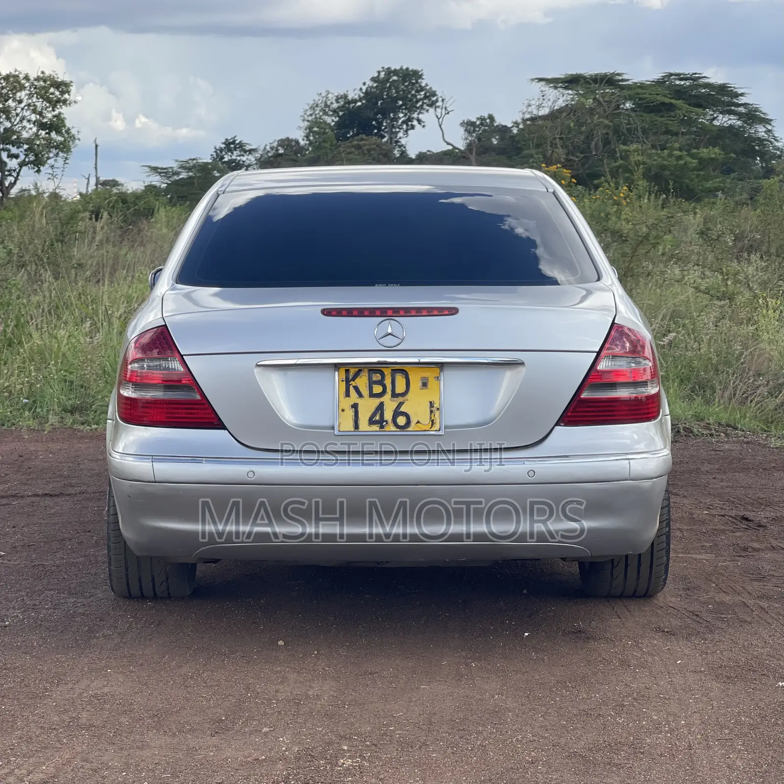 Mercedes-Benz E200 2005 Silver