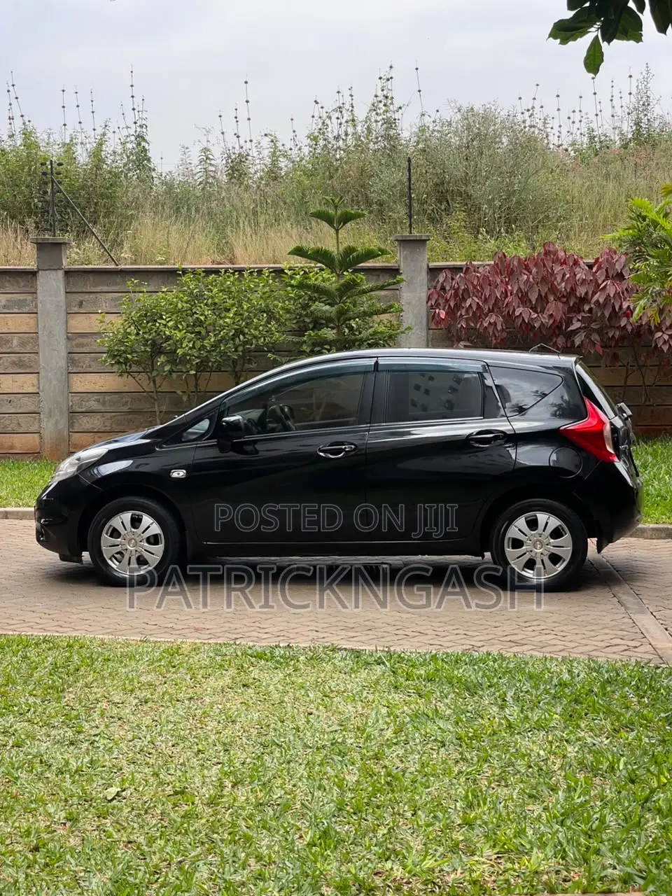 Nissan Note 2012 Black