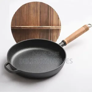 Thickened Cast Iron Frying Pan With Bamboo Lid_zaw