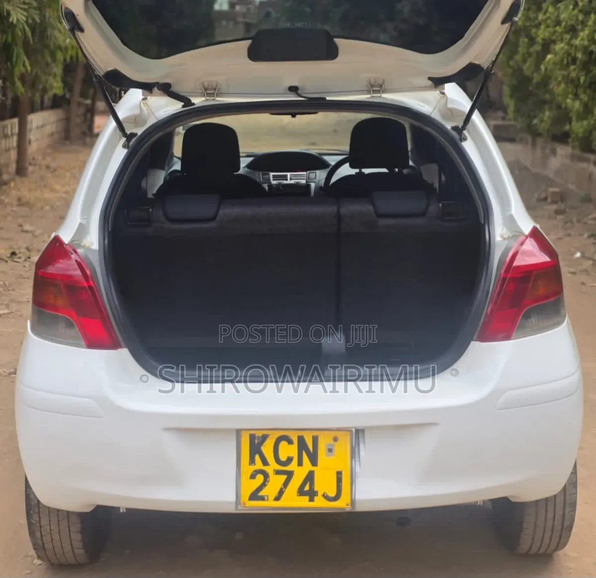 Toyota Vitz 2010 Pearl