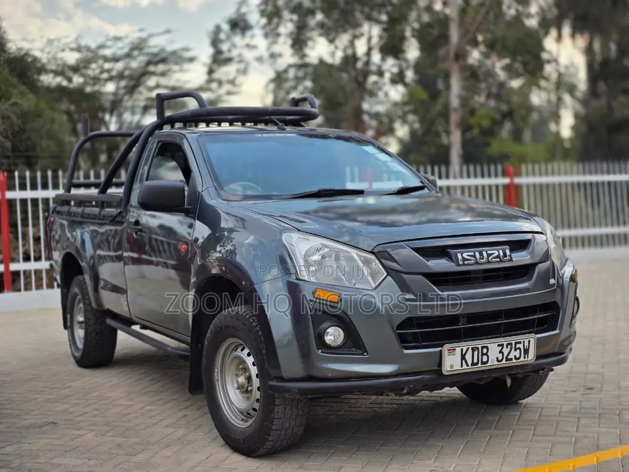 Isuzu D-MAX 2021 Gray
