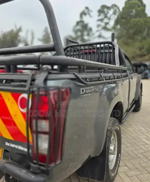 Isuzu D-MAX 2021 Gray
