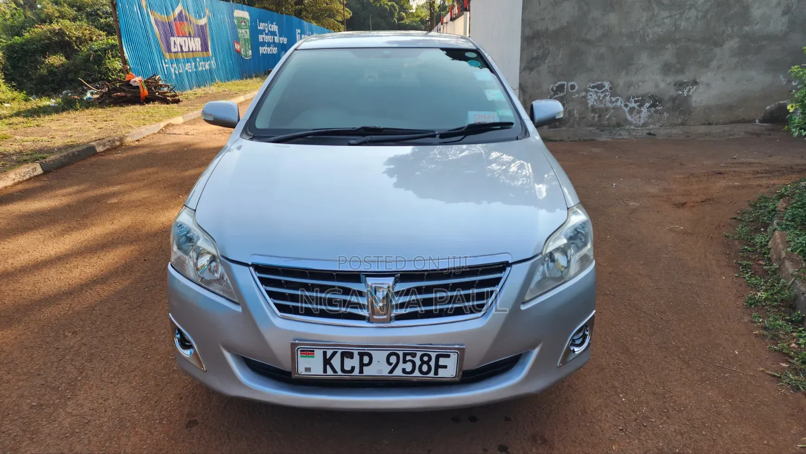 Toyota Premio 2011 Silver