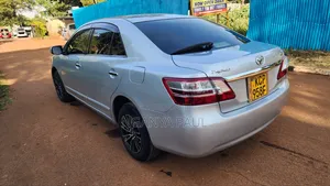 Toyota Premio 2011 Silver