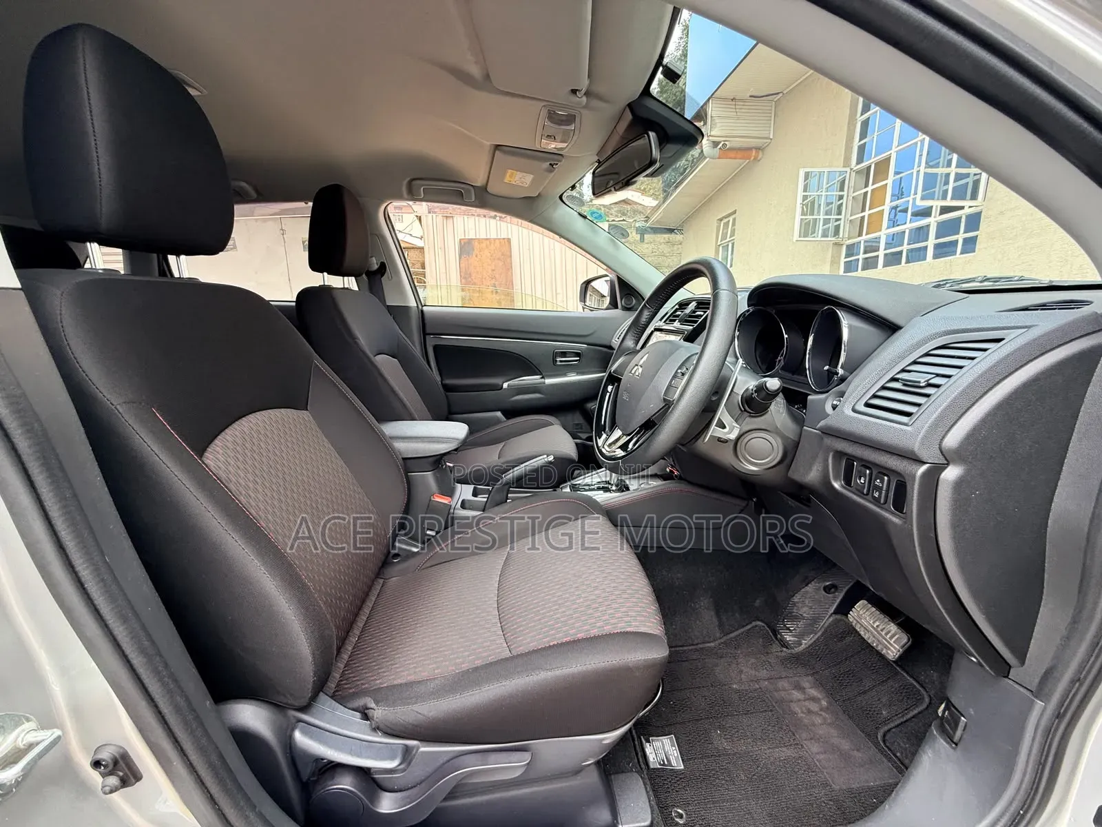 Mitsubishi RVR 2019 Silver