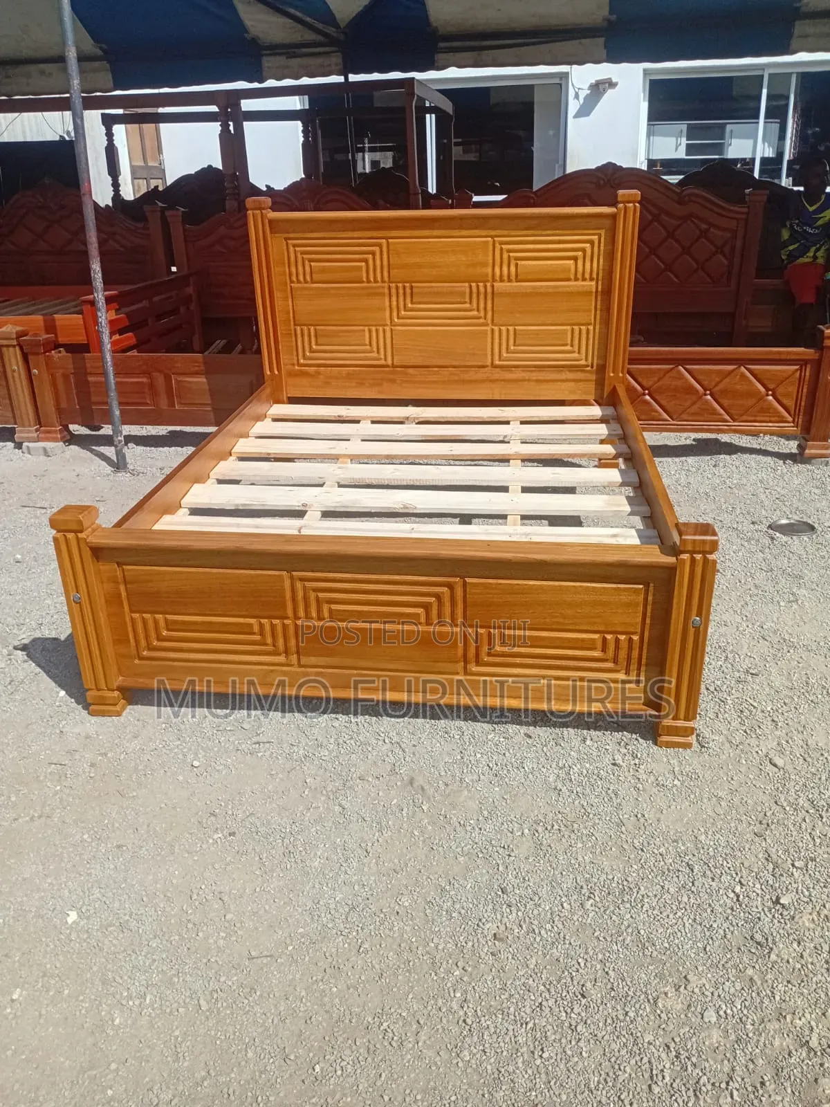 Mumo Furnitures