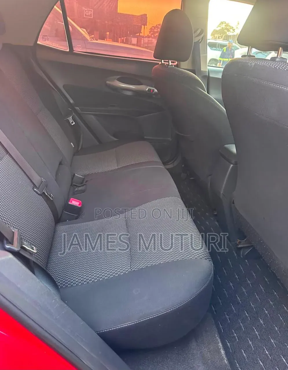 Toyota Auris 2010 Red