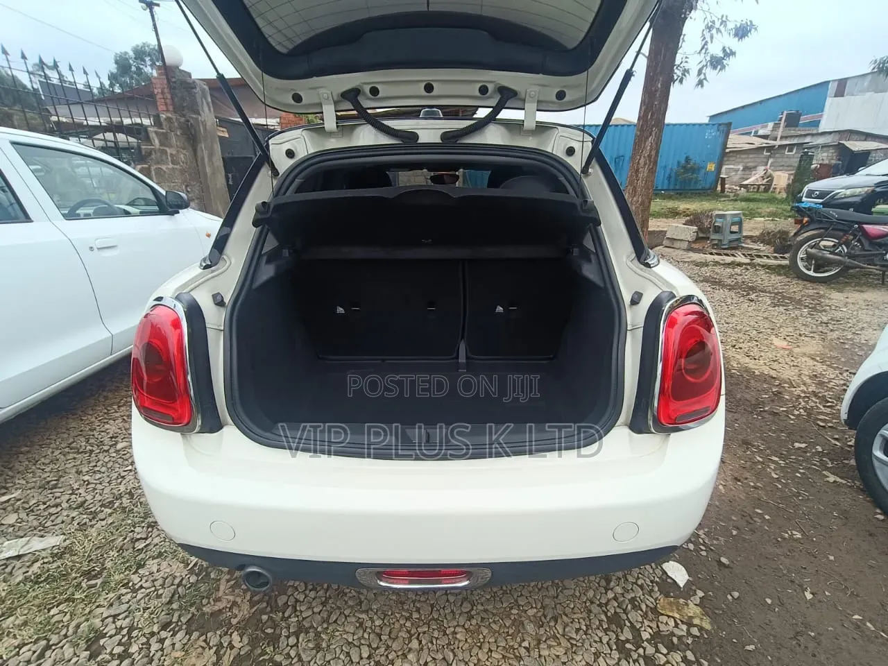 Mini Cooper 2017 White