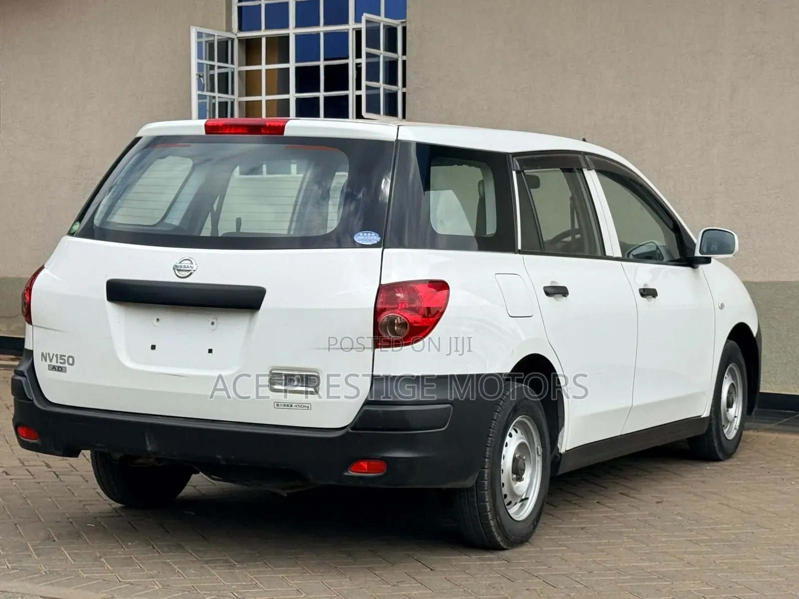 Nissan Advan 2018 White