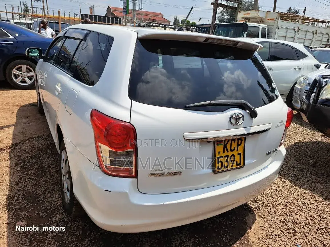 Toyota Corolla Fielder 2011 White