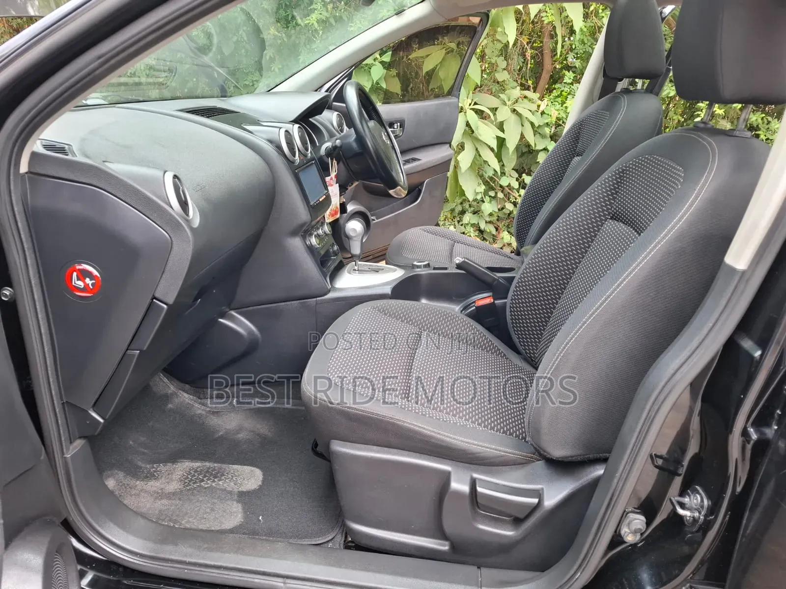 Nissan Dualis 2013 Black