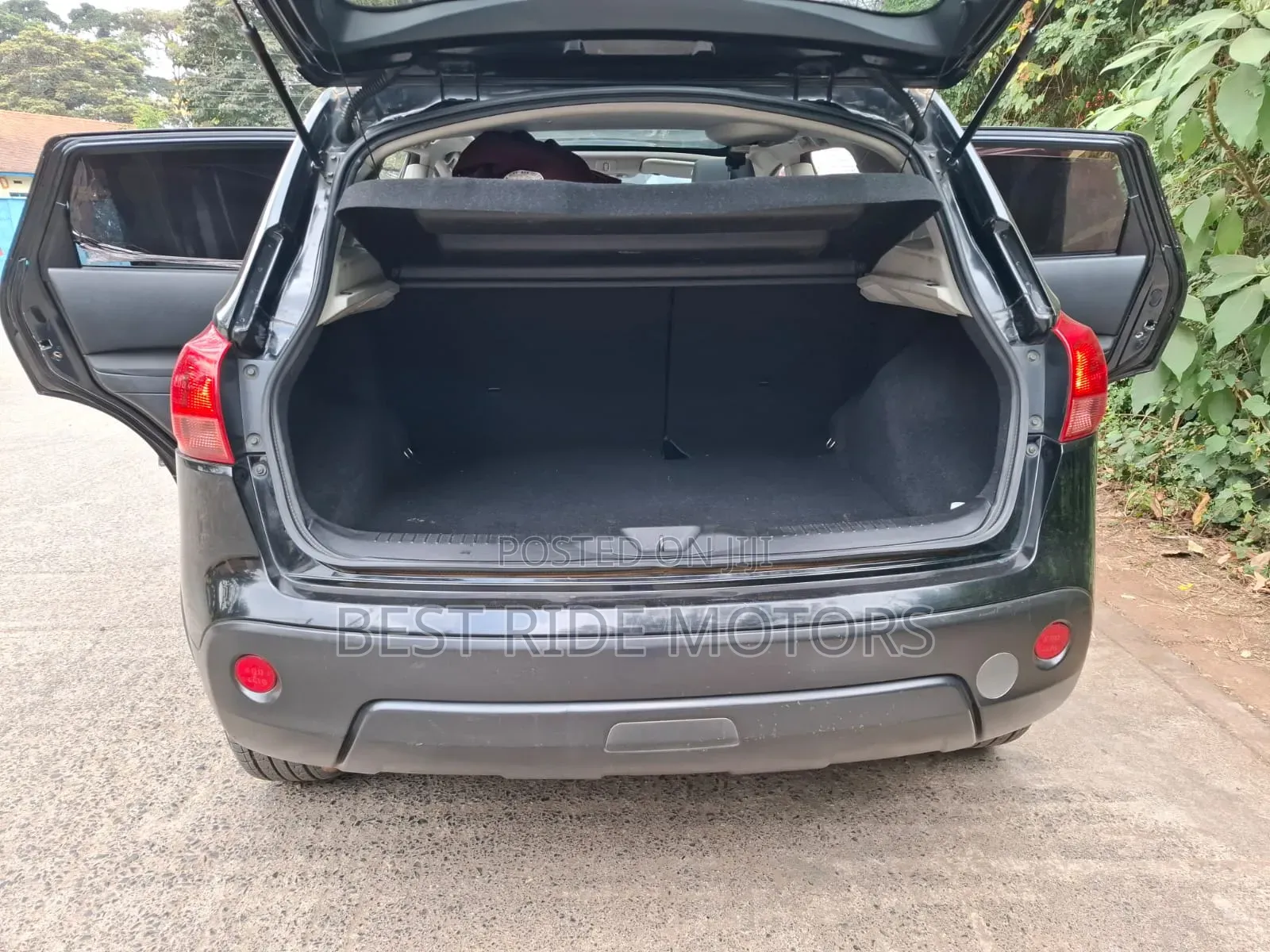 Nissan Dualis 2013 Black