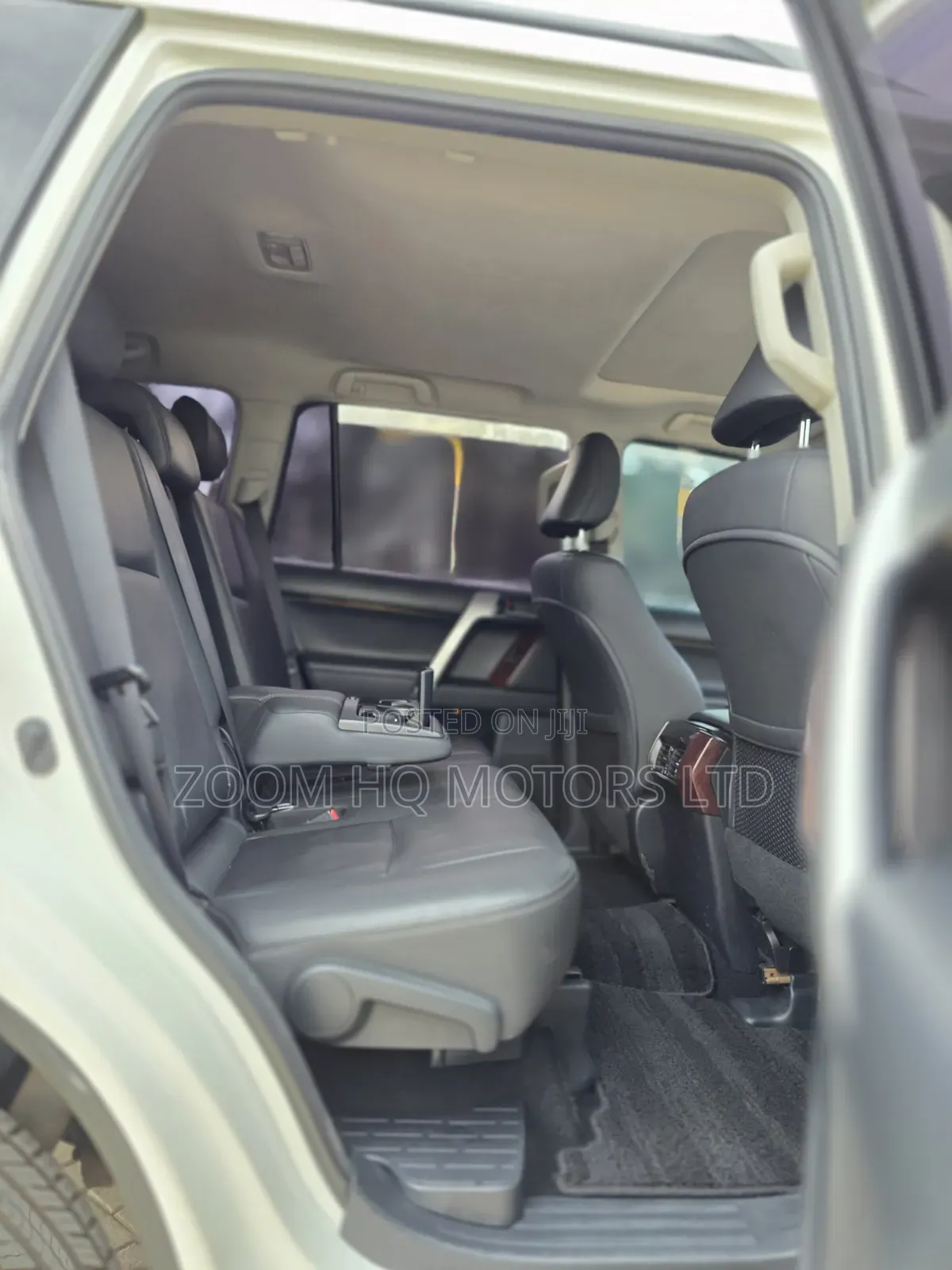 Toyota Land Cruiser Prado 2016 White