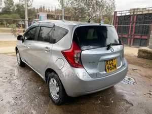 Nissan Note 2013 Silver