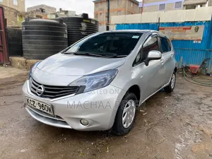 Nissan Note 2013 Silver