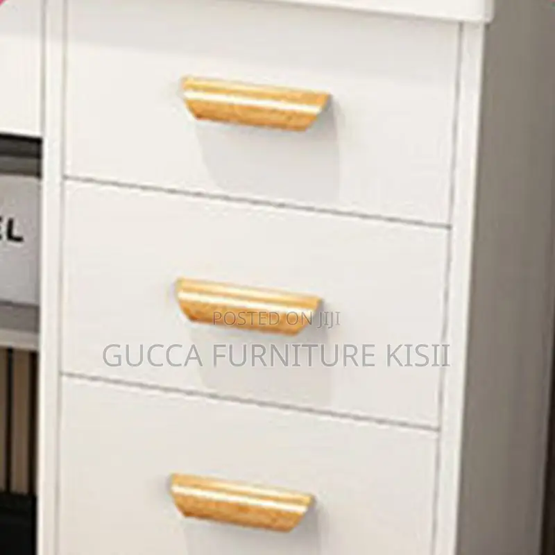 Dressing Table; Vanity Dressing Mirror Table