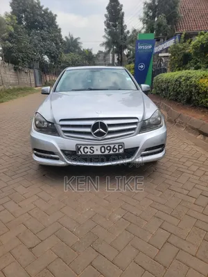 Mercedes-Benz C200 2011 Silver