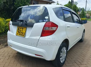 Honda Fit 2011 Off white