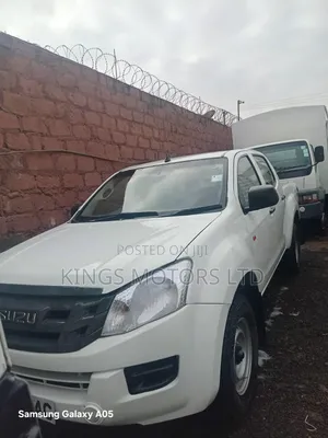 Isuzu D-MAX 2014 White