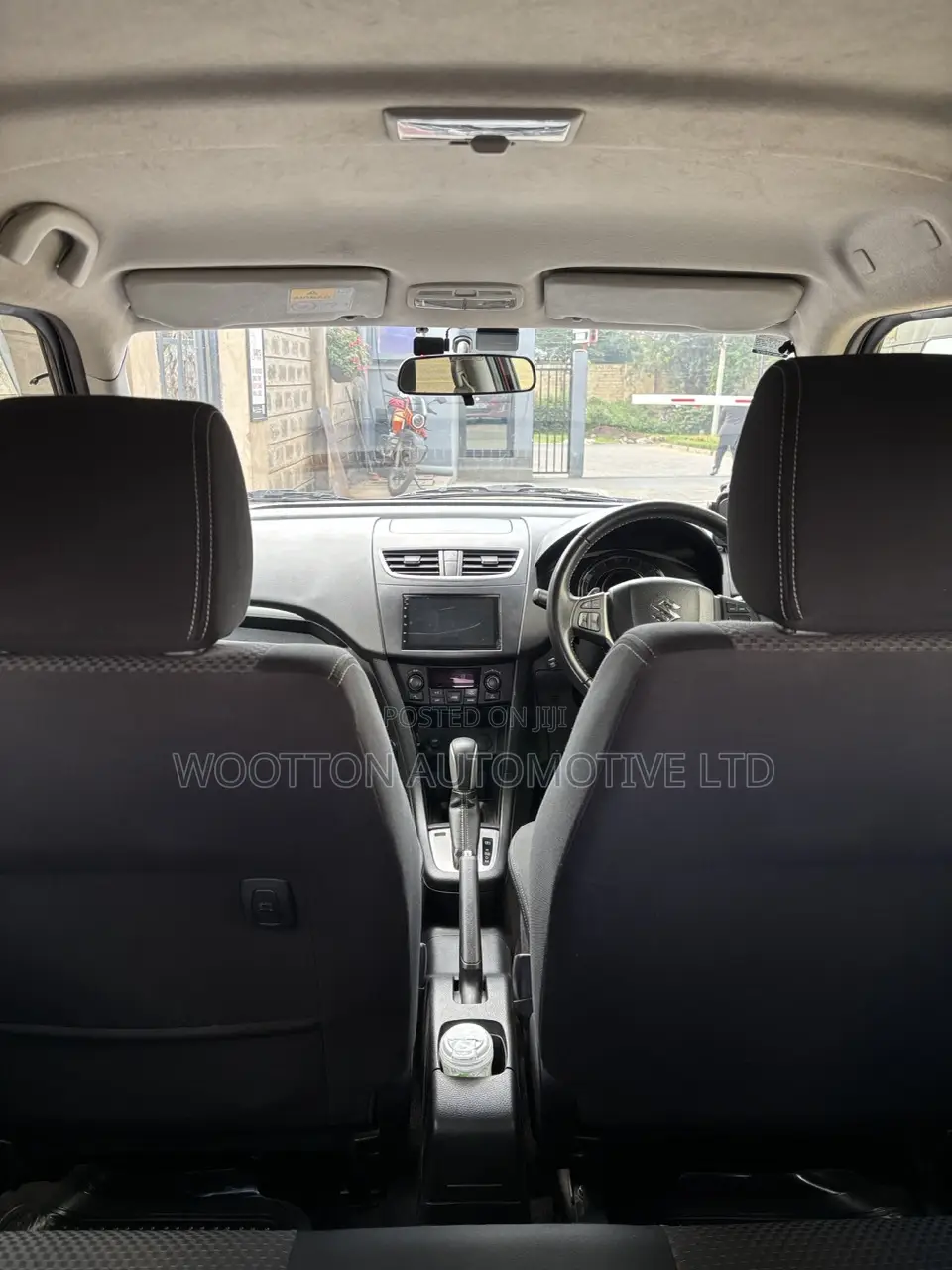 Suzuki Swift 2016 Red