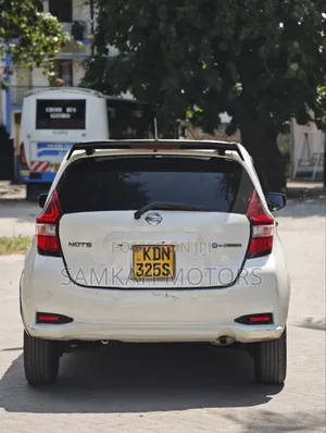 Nissan Note 2017 White