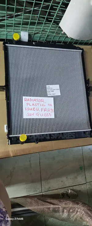 Isuzu Frr90 and Ftr90 Plastic Tank Radiator Assy