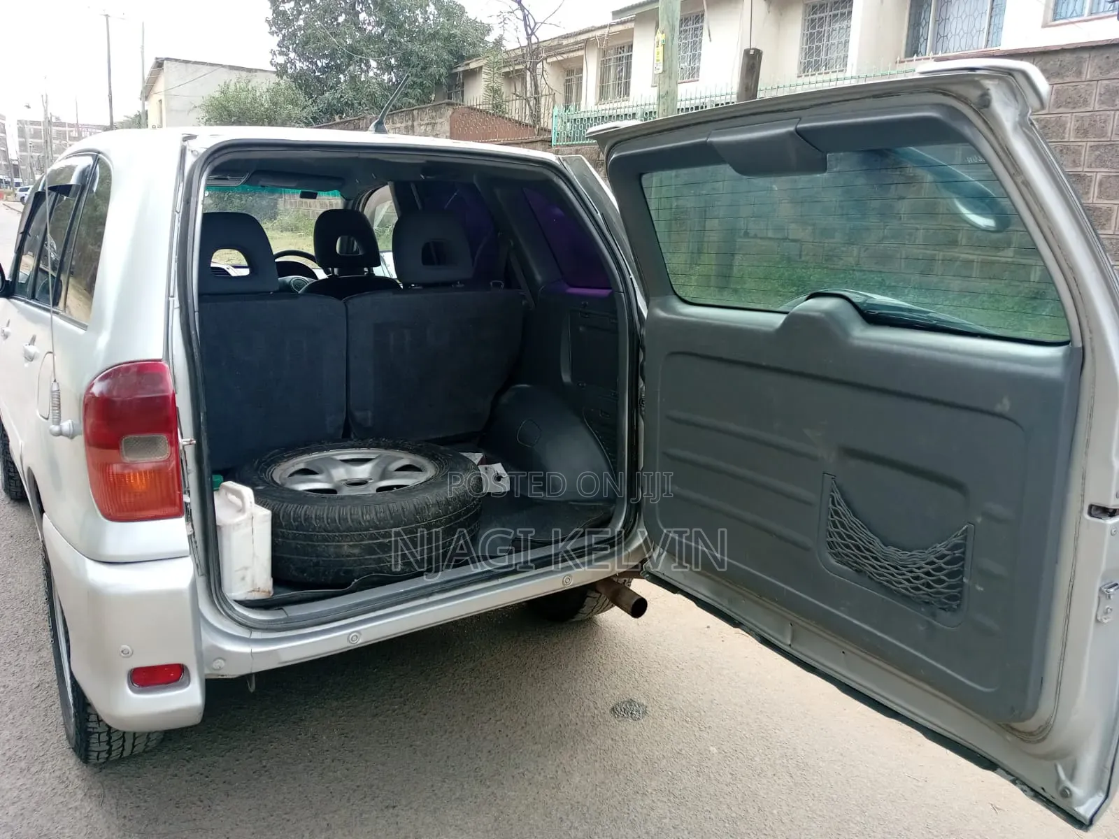 Toyota RAV4 2001 Silver