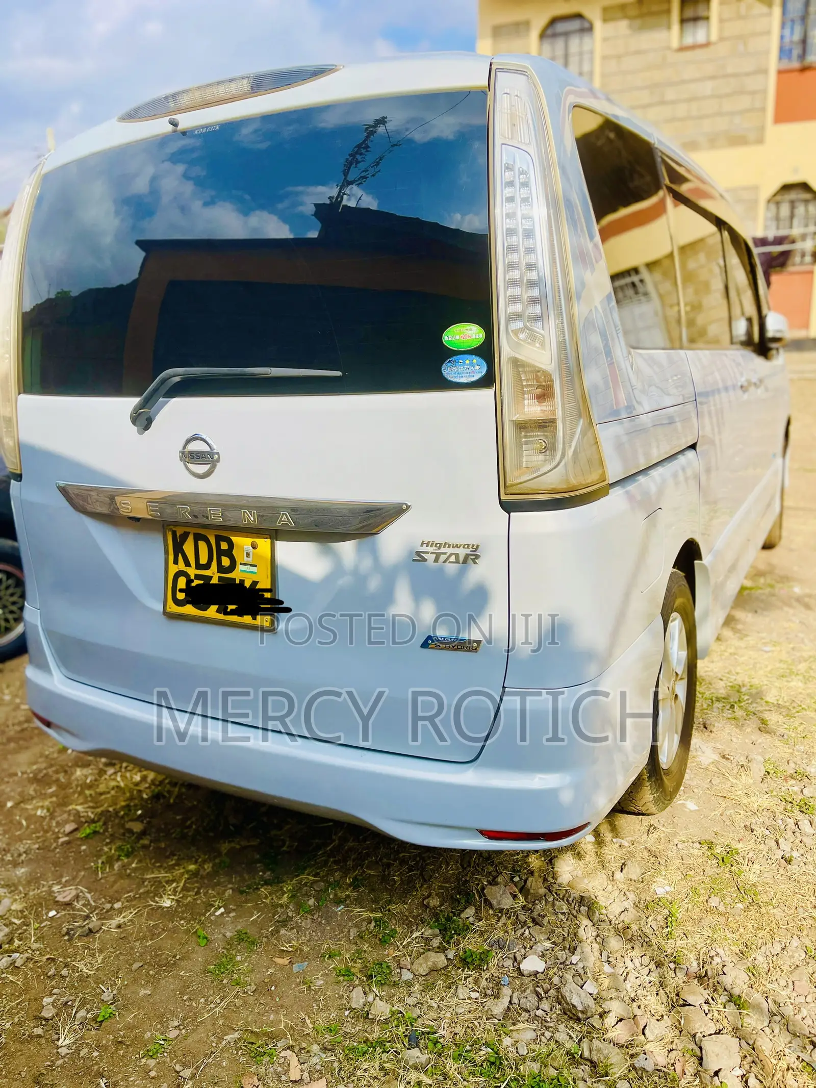Nissan Serena 2013 Silver