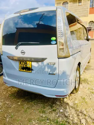 Nissan Serena 2013 Silver
