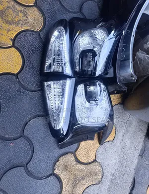 Sienta 2007 Headlights