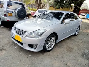 Toyota Crown 2012 Silver