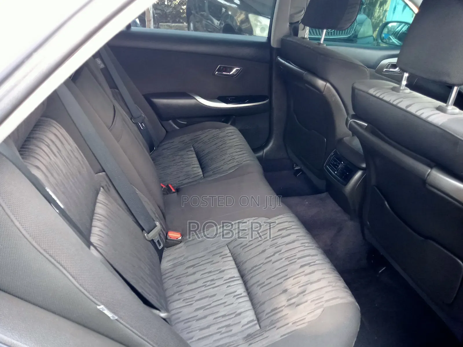 Toyota Crown 2012 Silver