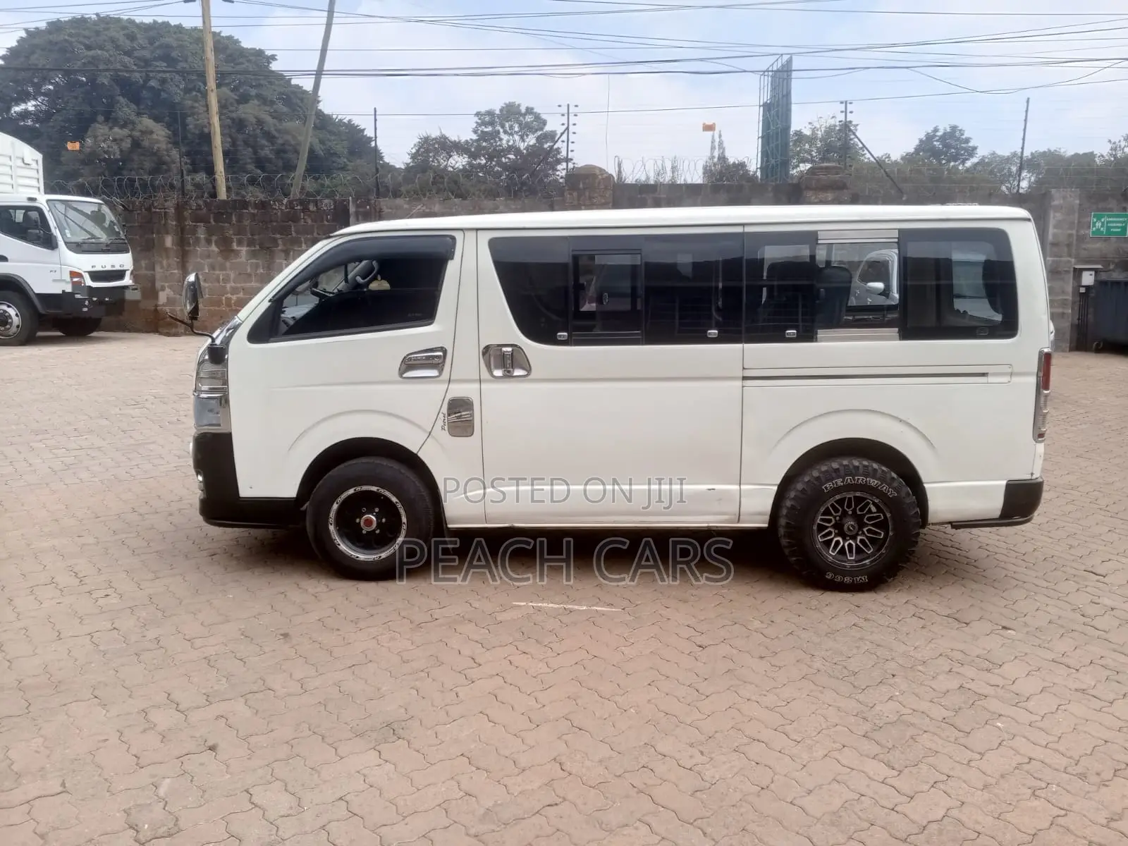 Toyota HiAce 2012 White