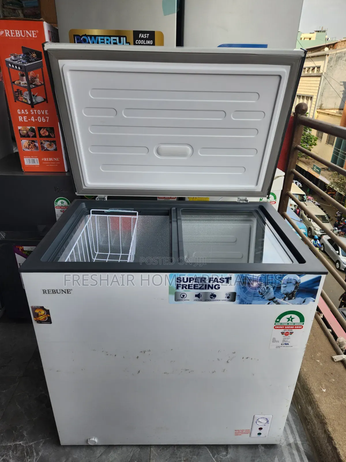 Chest White Deep Freezer 200litres