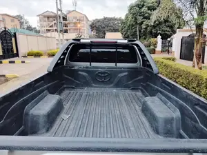 Toyota Hilux 2016 Gray